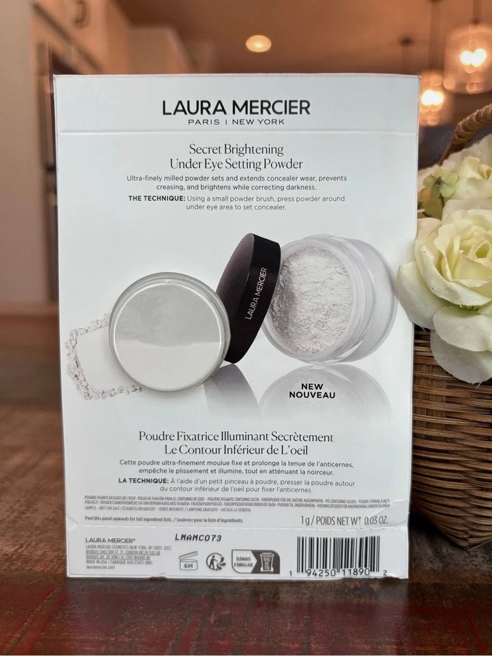 New LAURA MERCIER Secret Brightening UNDER EYE SETTING POWDER Sample!